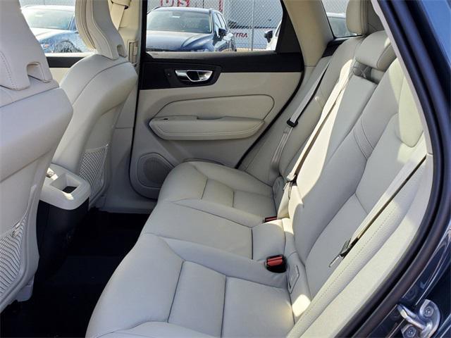 new 2025 Volvo XC60 car, priced at $51,075