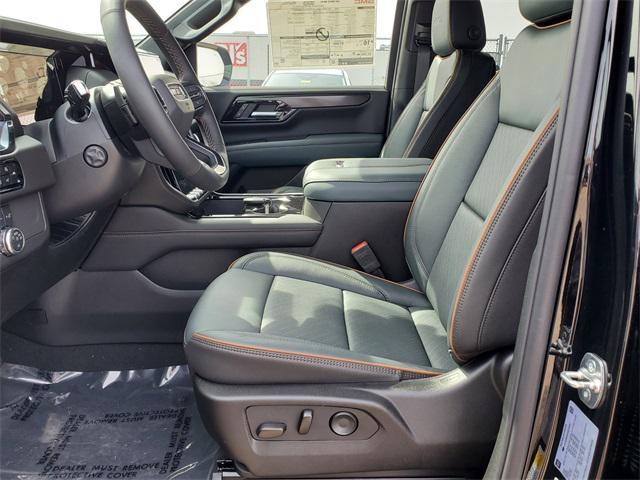 new 2025 GMC Yukon XL car, priced at $73,176