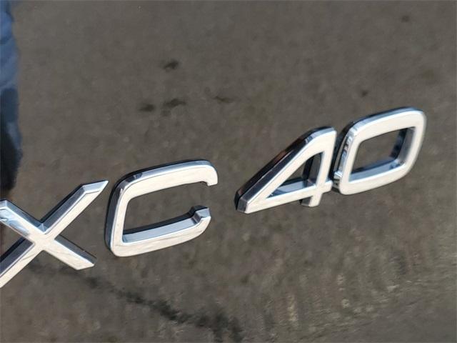 new 2024 Volvo XC40 car, priced at $50,250