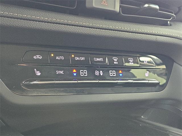 used 2023 Buick Envision car, priced at $22,099
