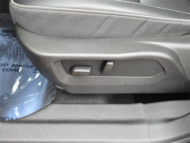 used 2023 Buick Envision car, priced at $22,099