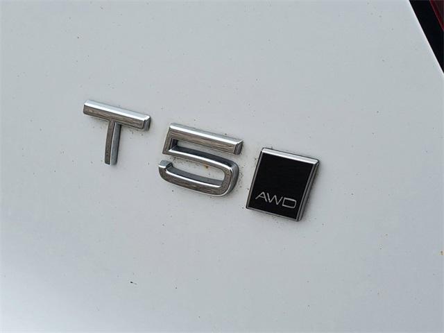 used 2019 Volvo XC40 car, priced at $21,688