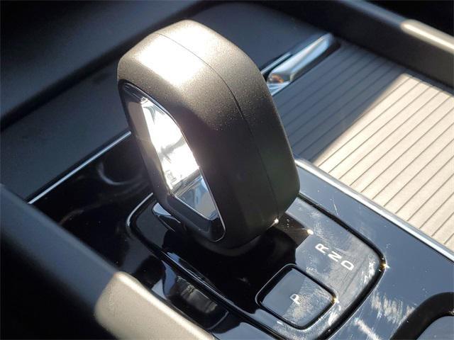 new 2025 Volvo XC60 car, priced at $47,443