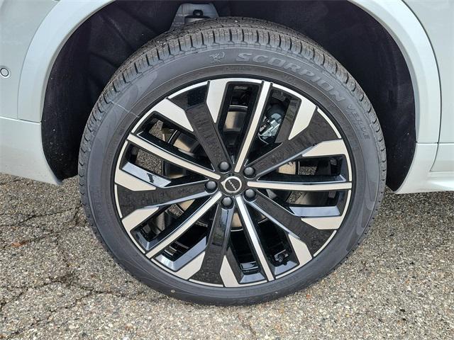 new 2026 Volvo XC90 car, priced at $75,155