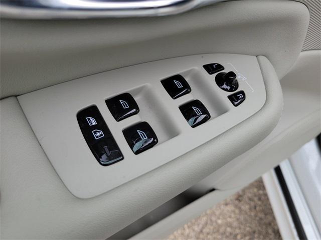 new 2026 Volvo XC90 car, priced at $75,155