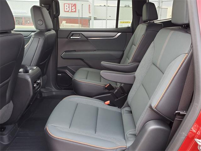 new 2025 GMC Acadia car, priced at $49,471