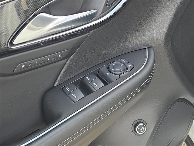 used 2023 Buick Envision car, priced at $22,996