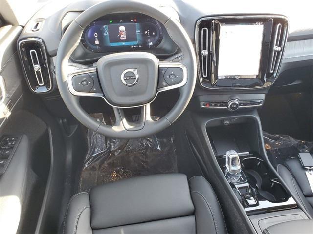 new 2025 Volvo XC40 car, priced at $49,790