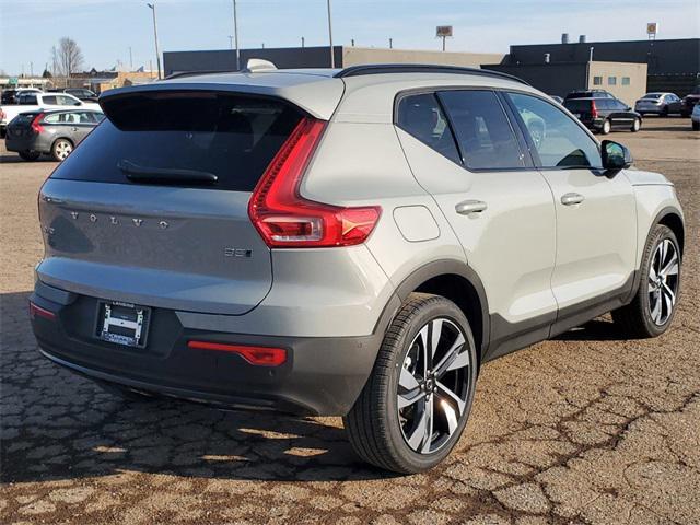 new 2025 Volvo XC40 car, priced at $49,790