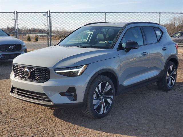 new 2025 Volvo XC40 car, priced at $49,790