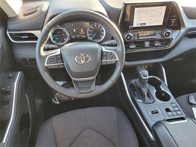 used 2023 Toyota Highlander Hybrid car, priced at $34,917