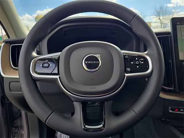 new 2026 Volvo XC60 car, priced at $57,985
