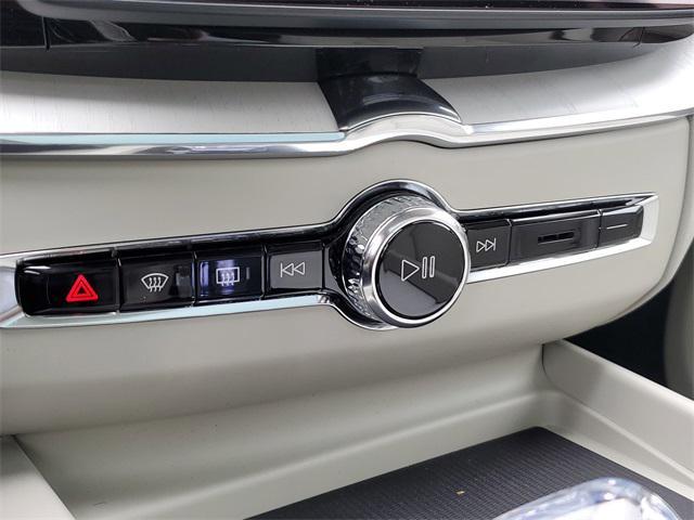 new 2026 Volvo XC60 Plug-In Hybrid car, priced at $80,310