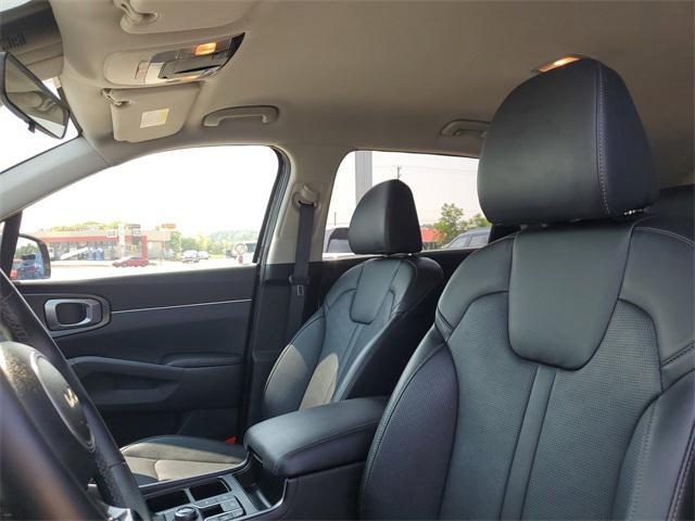 used 2024 Kia Sorento car, priced at $28,875