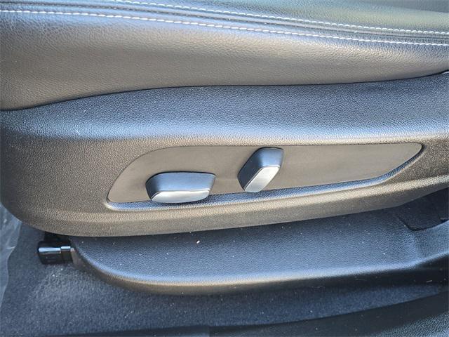 used 2022 Cadillac XT6 car, priced at $30,166