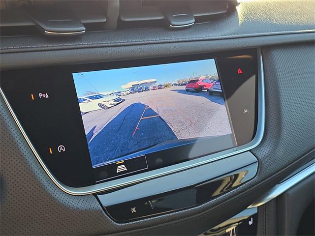 used 2022 Cadillac XT6 car, priced at $30,166