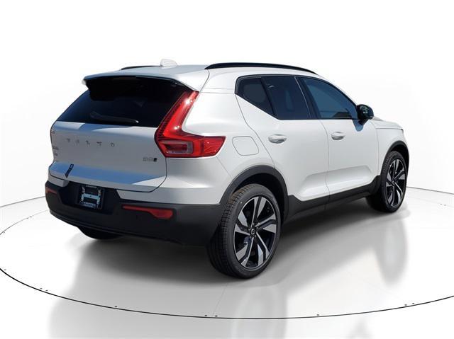 new 2024 Volvo XC40 car, priced at $50,250