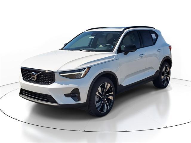 new 2024 Volvo XC40 car, priced at $50,250