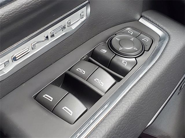 new 2025 GMC Sierra 1500 car, priced at $70,705