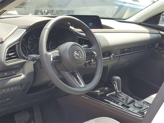 new 2025 Mazda CX-30 car
