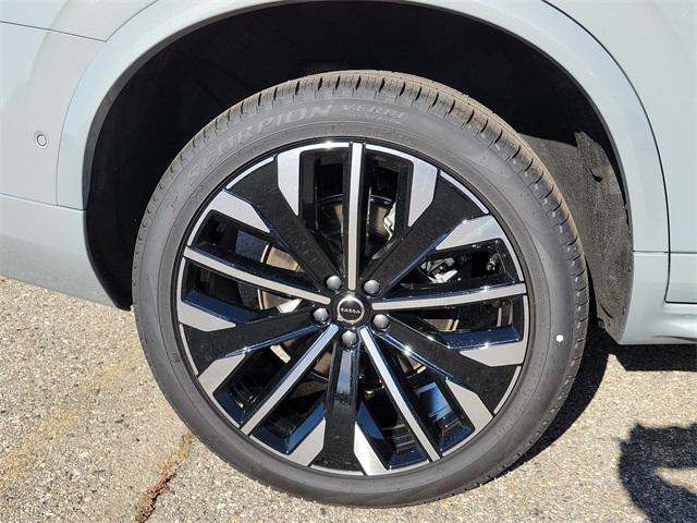 new 2026 Volvo XC90 car, priced at $75,155