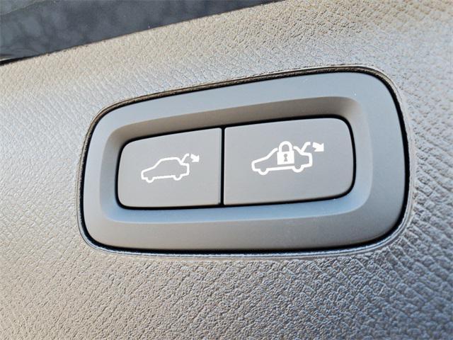 new 2025 Volvo XC90 car, priced at $78,545