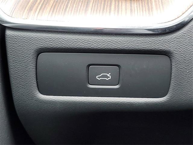 used 2023 Volvo XC60 car, priced at $41,504