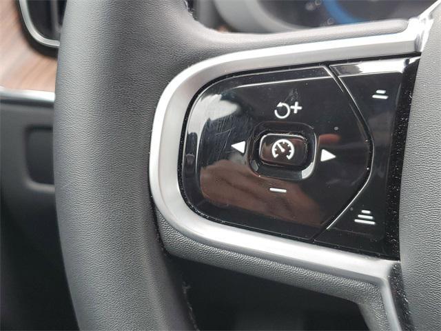 used 2023 Volvo XC60 car, priced at $41,504