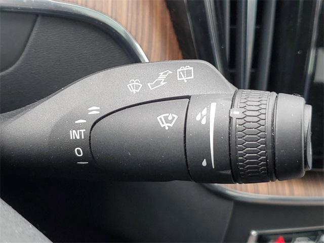 used 2023 Volvo XC60 car, priced at $41,504