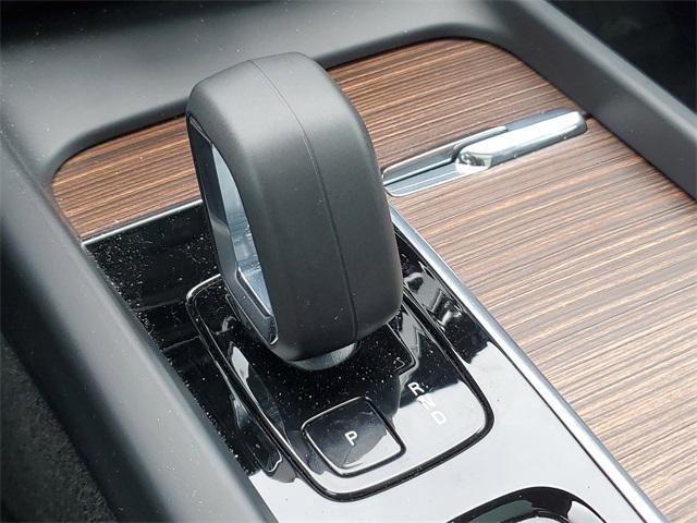 used 2023 Volvo XC60 car, priced at $41,504