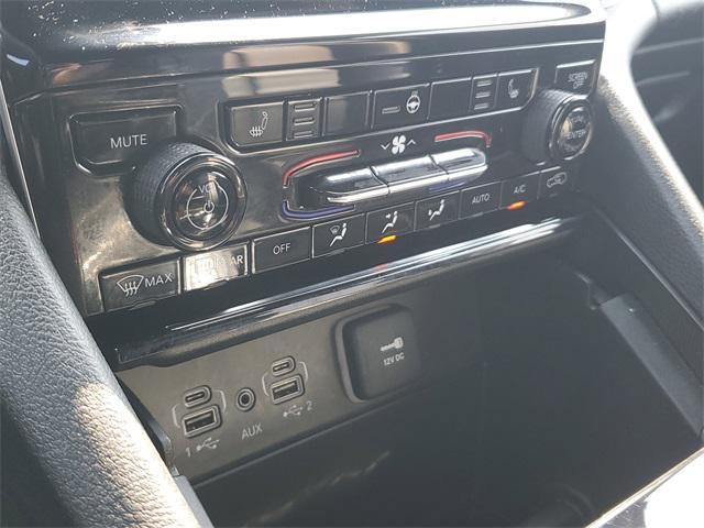 used 2024 Jeep Grand Cherokee car, priced at $32,158