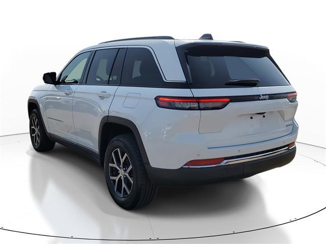 used 2024 Jeep Grand Cherokee car, priced at $32,158
