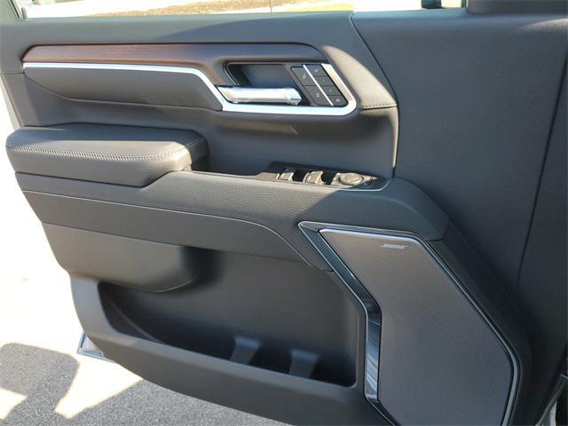 new 2026 GMC Sierra 2500 car, priced at $72,338