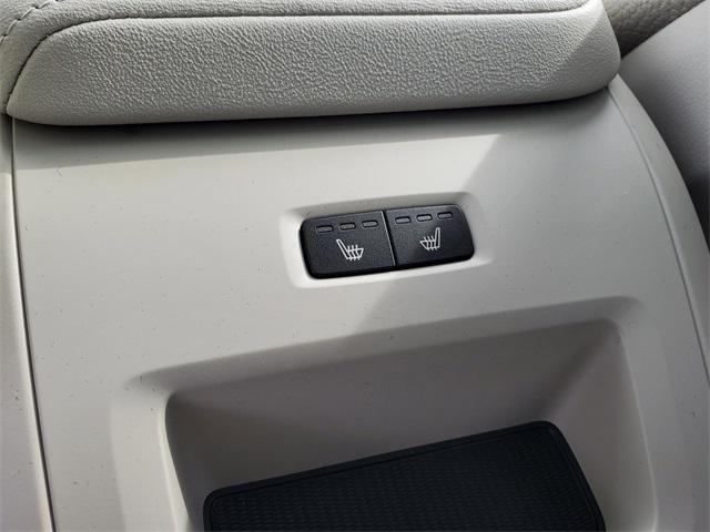 new 2025 Volvo XC60 car, priced at $55,335