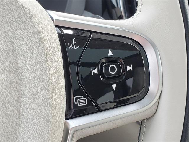new 2025 Volvo XC60 car, priced at $55,335