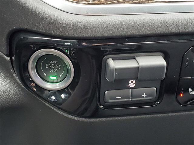 new 2025 GMC Sierra 1500 car, priced at $55,828