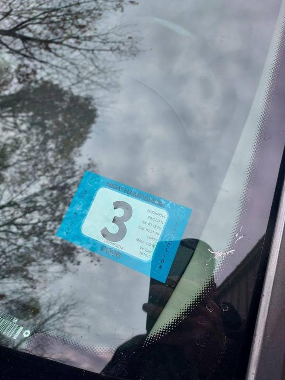 used 2005 Saturn Vue car, priced at $2,995