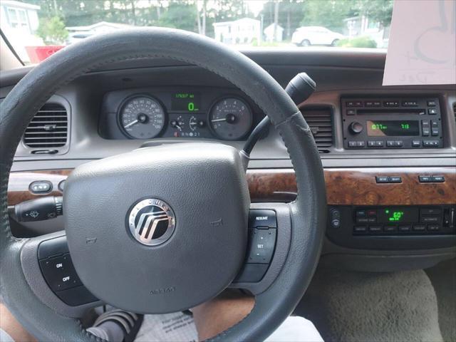 used 2007 Mercury Grand Marquis car, priced at $1,695