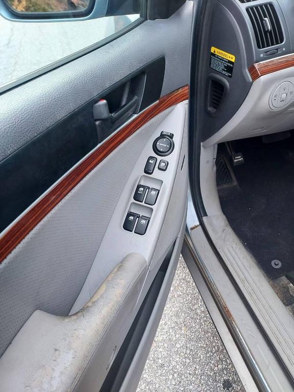 used 2008 Hyundai Veracruz car, priced at $2,995