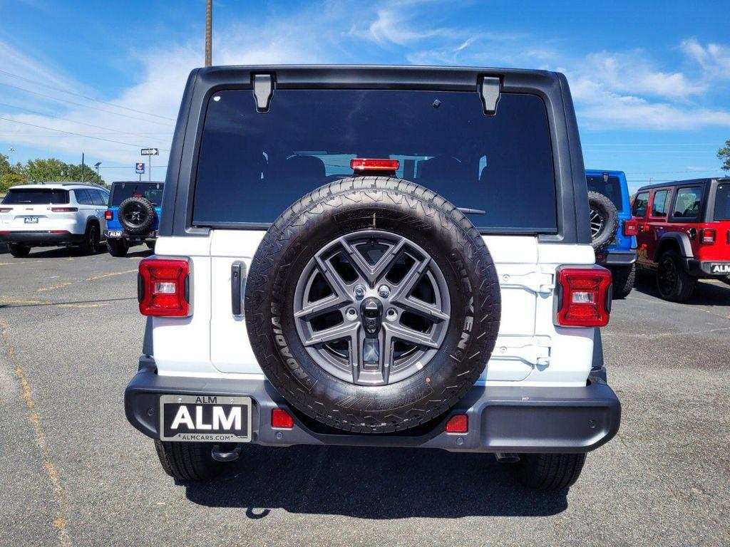 new 2025 Jeep Wrangler car, priced at $33,745