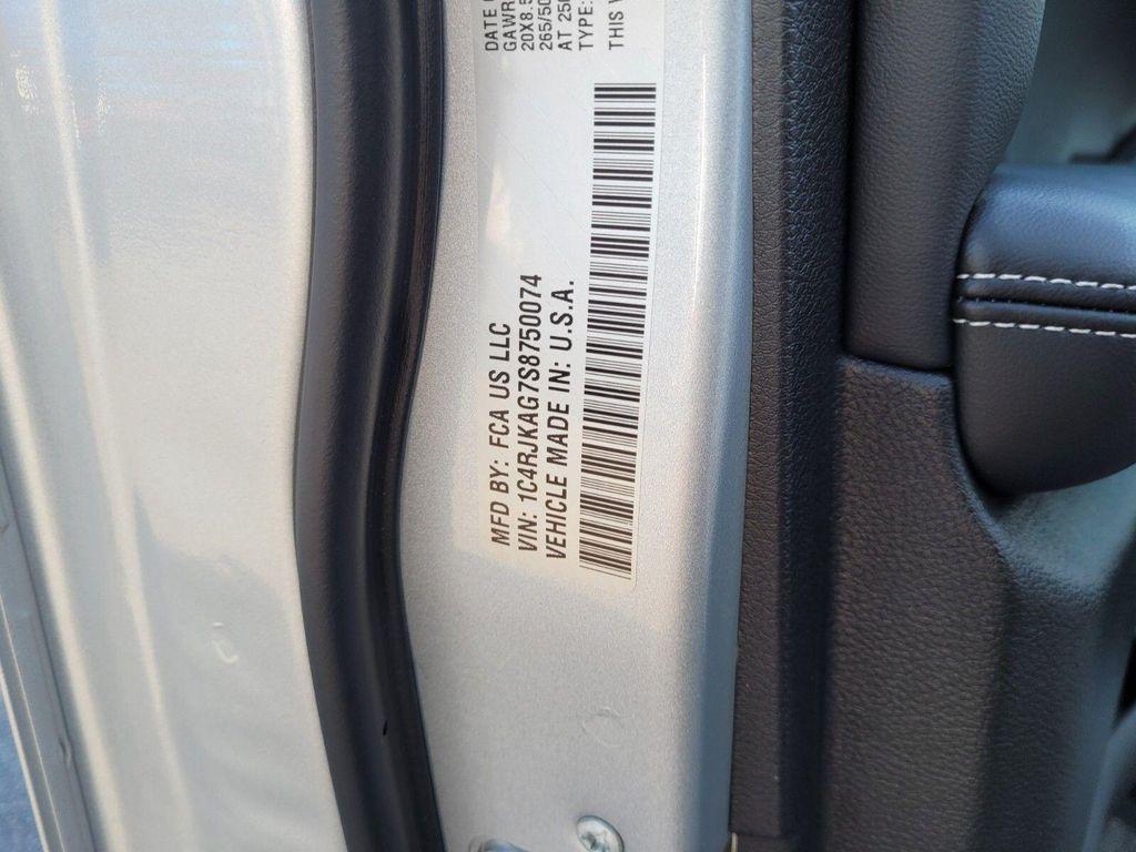 new 2025 Jeep Grand Cherokee L car, priced at $41,800