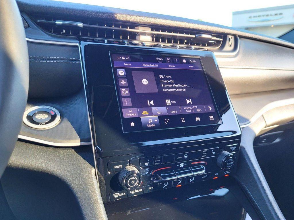 new 2025 Jeep Grand Cherokee L car, priced at $41,800