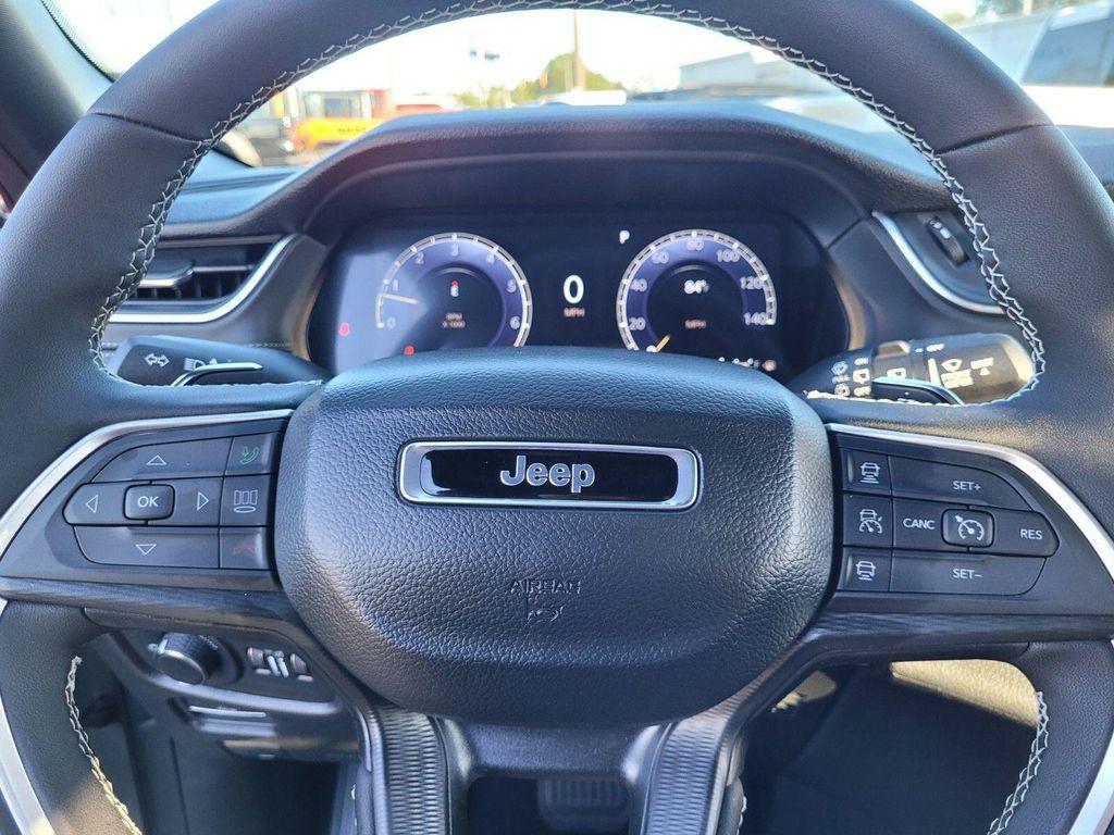 new 2025 Jeep Grand Cherokee L car, priced at $41,800