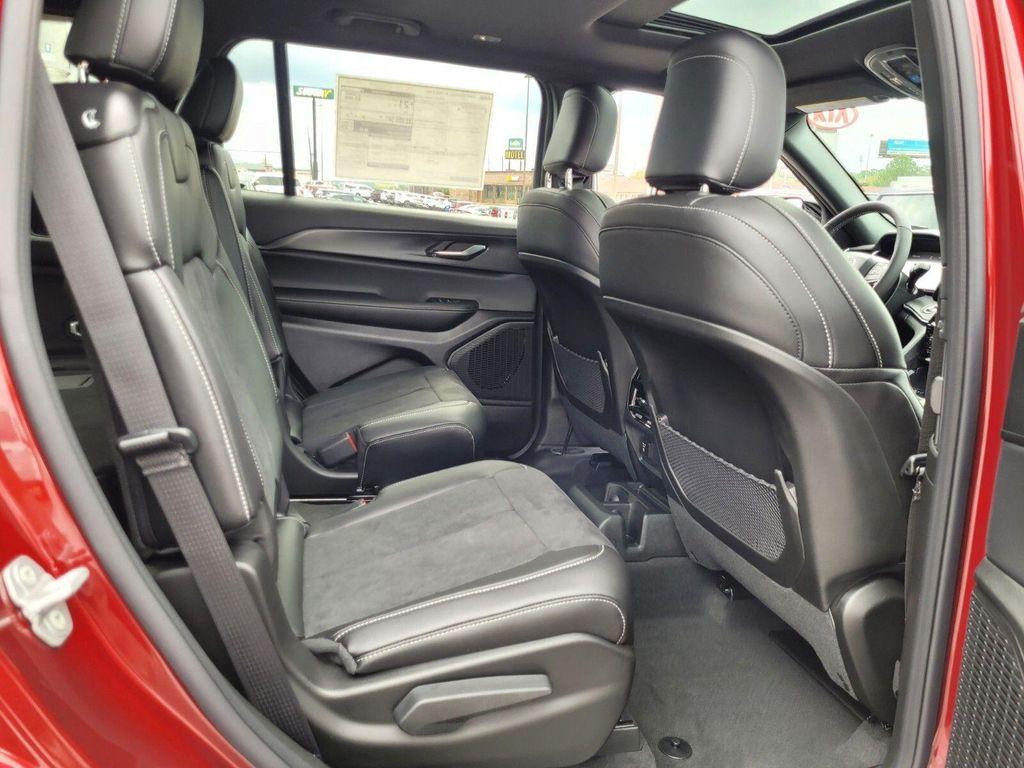 new 2025 Jeep Grand Cherokee L car, priced at $38,370