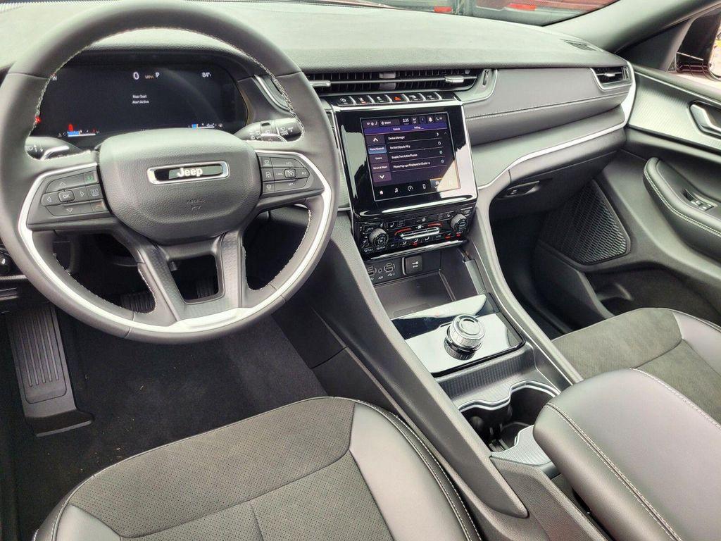 new 2025 Jeep Grand Cherokee L car, priced at $38,370