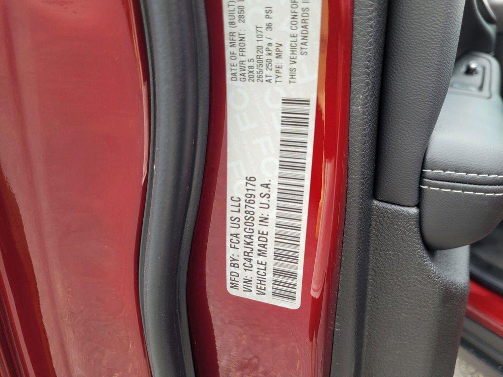 new 2025 Jeep Grand Cherokee L car, priced at $38,370