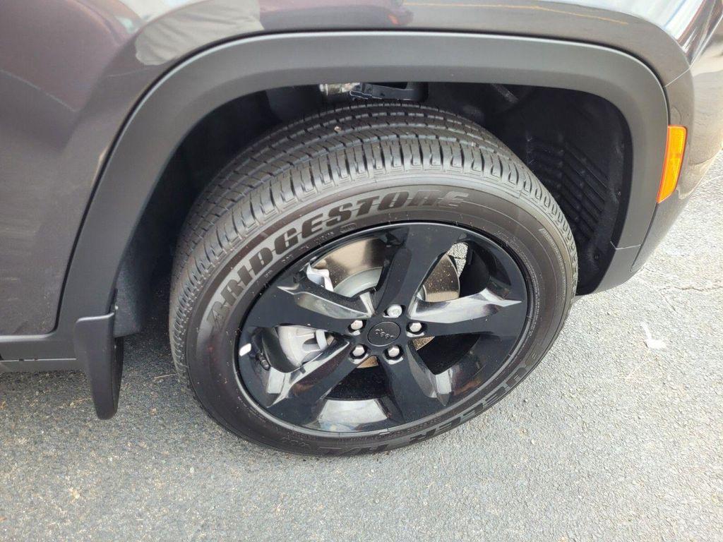 new 2025 Jeep Grand Cherokee L car, priced at $35,800