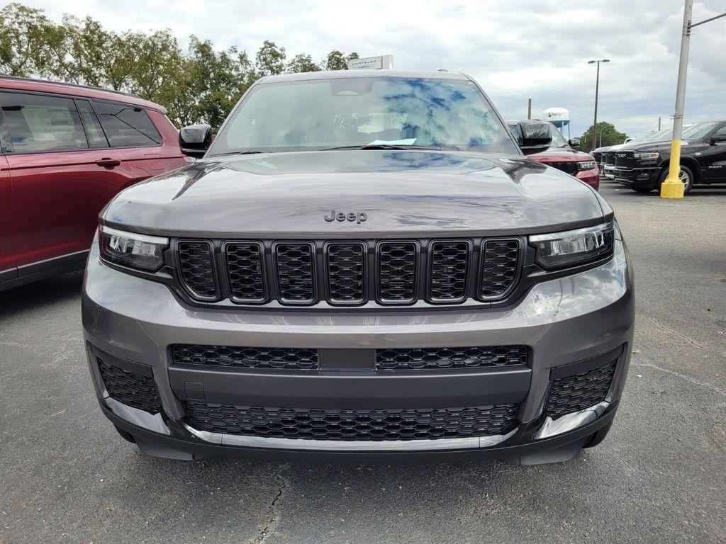 new 2025 Jeep Grand Cherokee L car, priced at $35,800