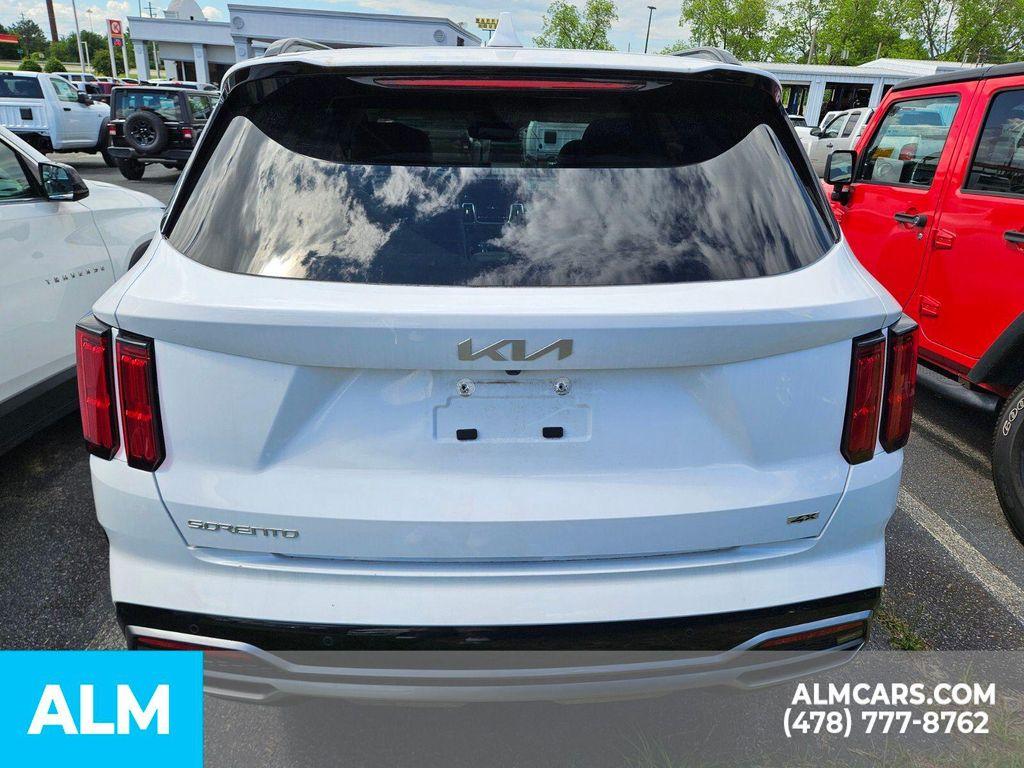 used 2023 Kia Sorento car, priced at $28,720