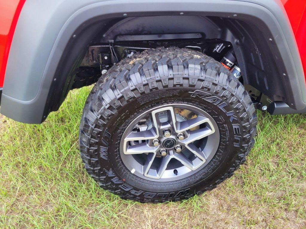 new 2025 Jeep Gladiator car, priced at $46,365